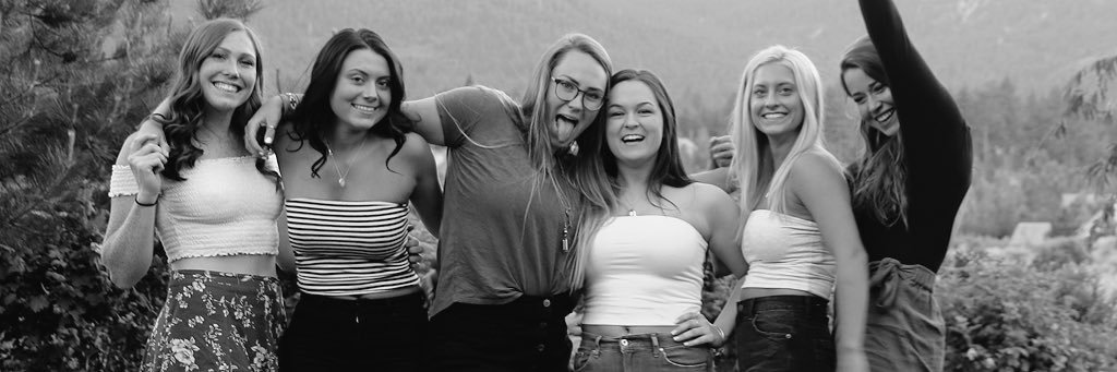 mackenziee_10's profile banner image