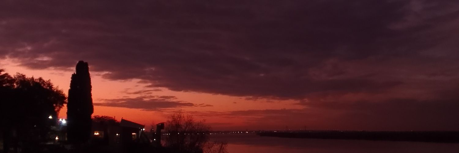 marrttuttu__'s profile banner image