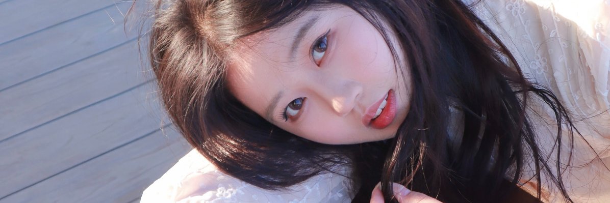 Nana banner