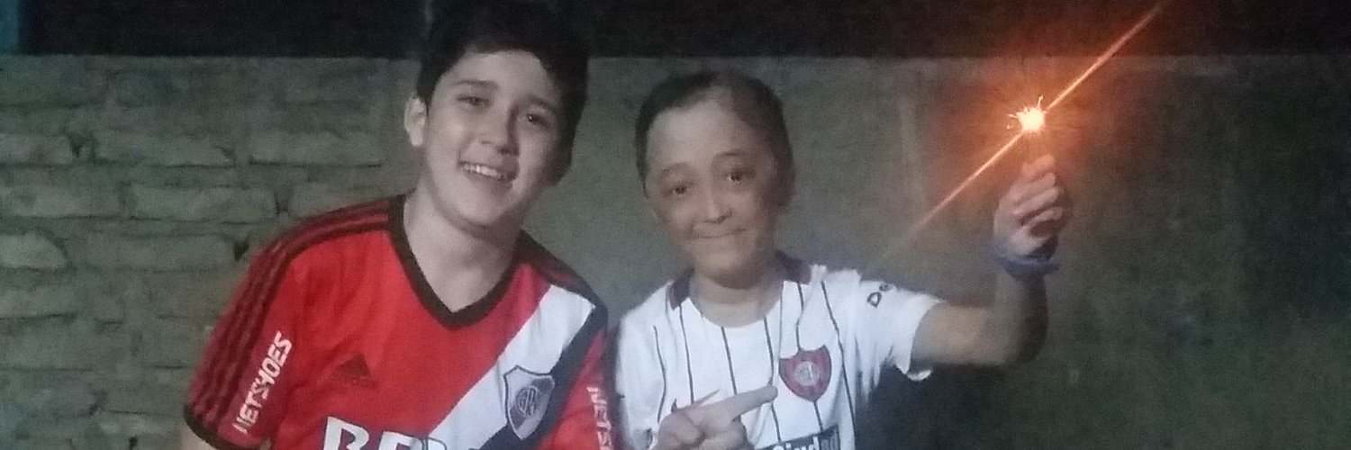 alesaraco's profile banner image