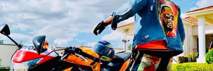 Zosavuta's profile banner image