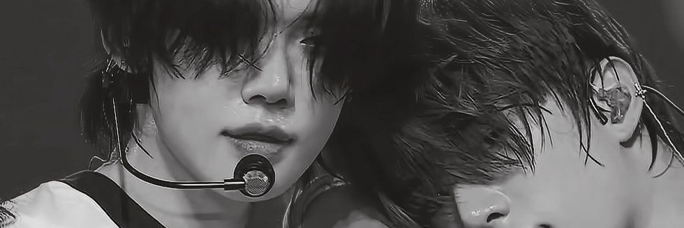 randomlyYJBG's profile banner image