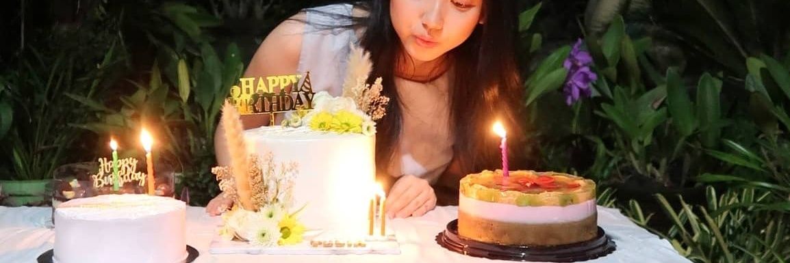 Yulia_Natania's profile banner image