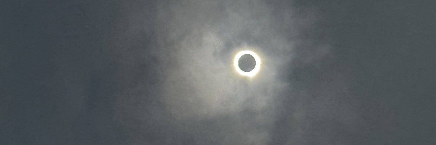 ariatari10's profile banner image