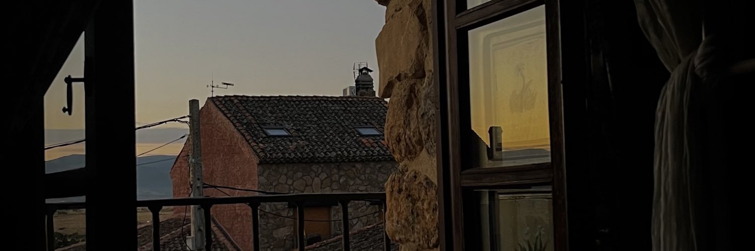 claudia banner