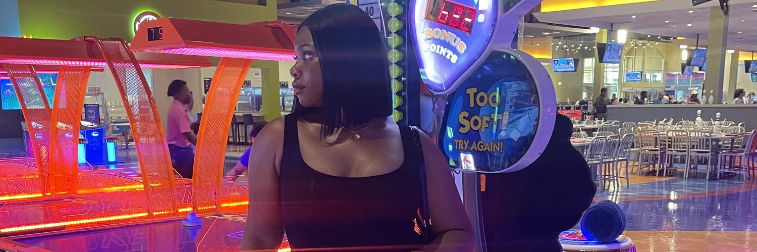 𝔂𝓸𝓾𝓻𝓭𝓻𝓮𝓪𝓶𝓰𝓲𝓻𝓵 💋's banner