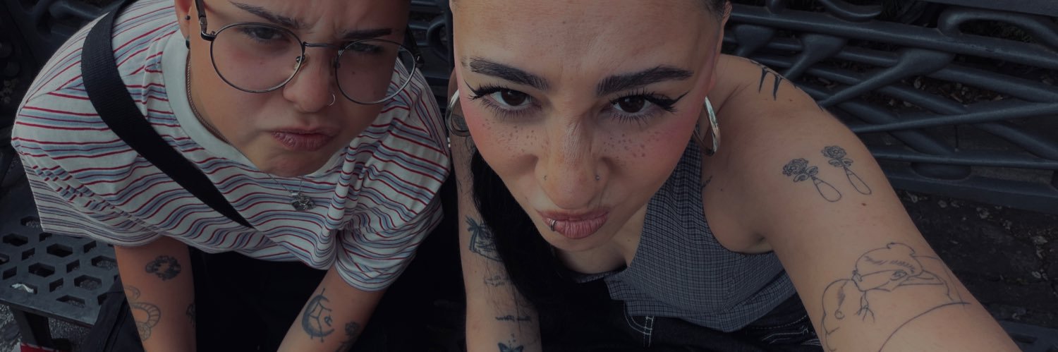sam👩🏻‍❤️‍💋‍👩🏻 banner