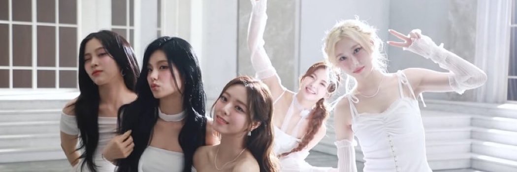 ≷ banner