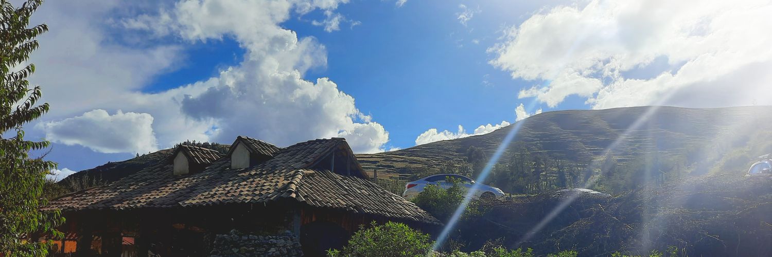 FiorellaEncinas's profile banner image
