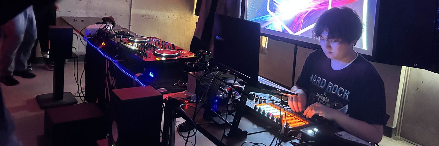 ri_vrc's profile banner image