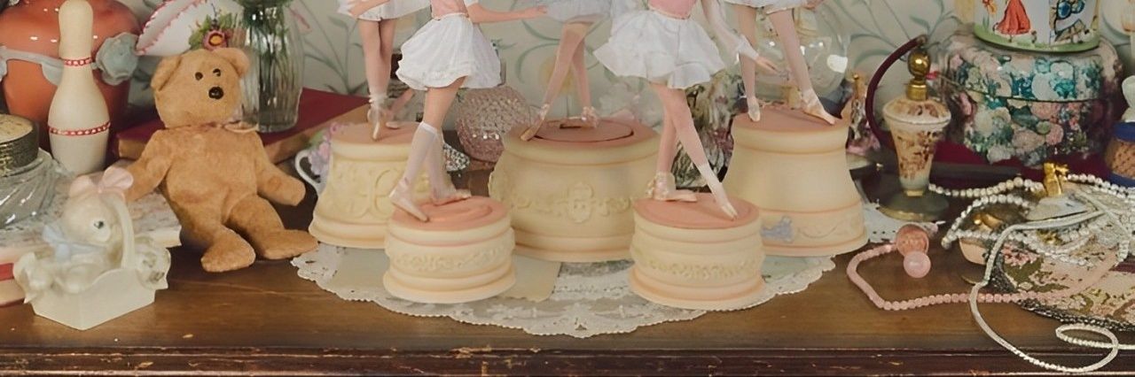nico :+ banner