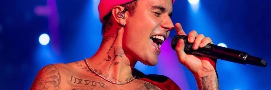 Noemi 💜👑 banner