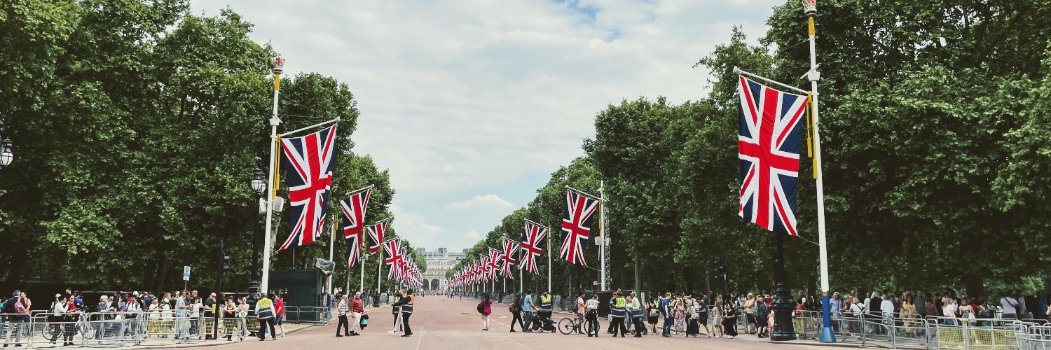 by_thames's profile banner image