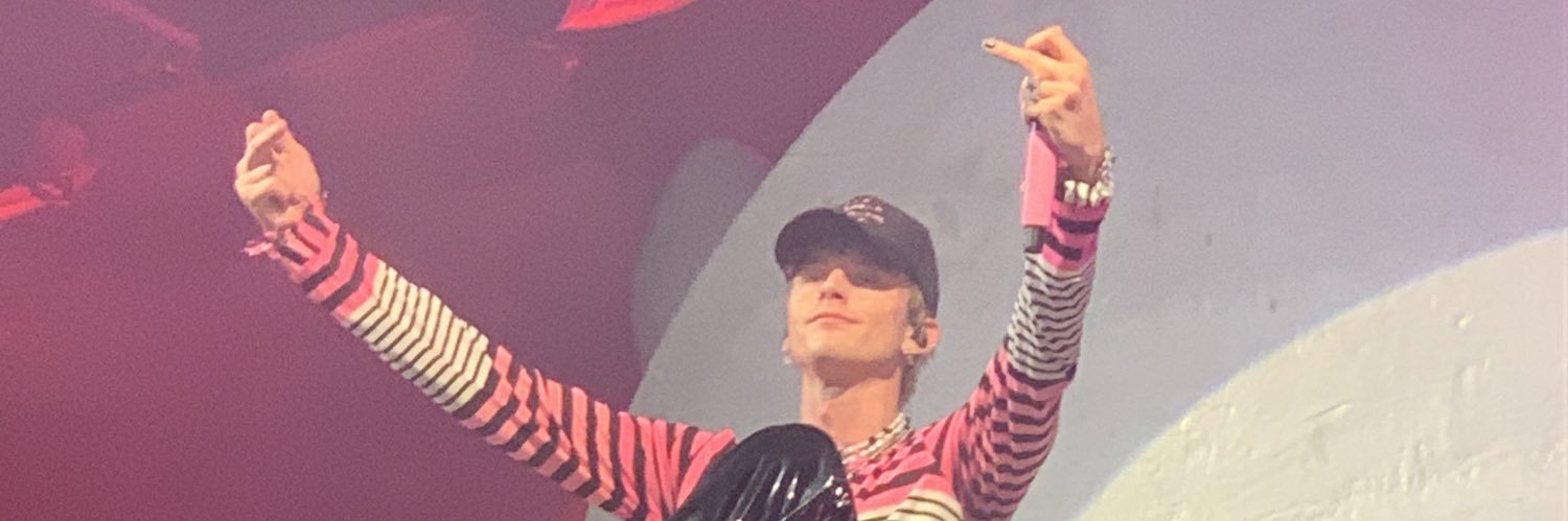 domisinbloom's profile banner image
