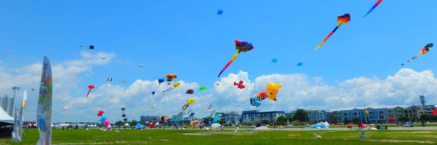 tomtom 🥷 ⊙ (❖,❖)🐬 banner