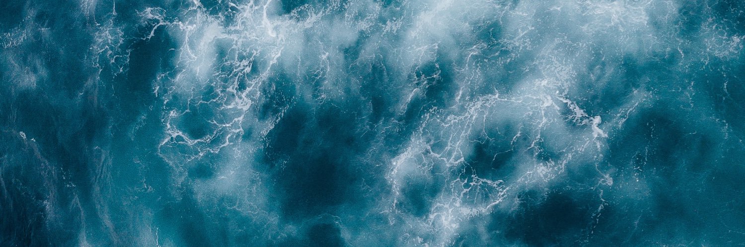 Mistr Blue Suit banner