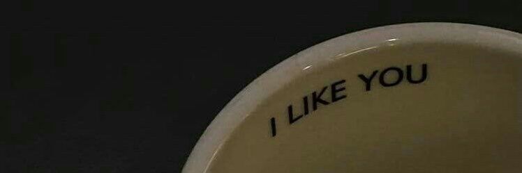 G banner