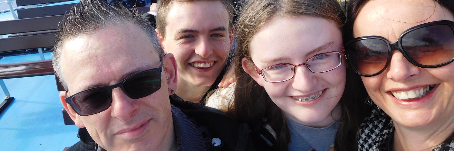 darrenb1967's profile banner image