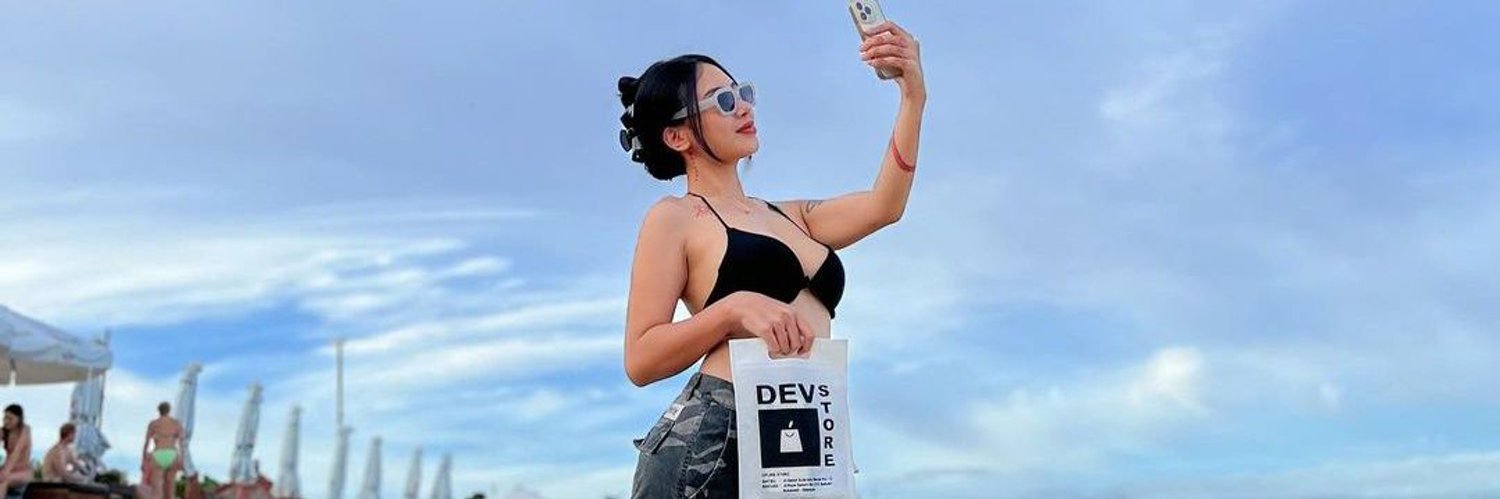 merrcy__'s profile banner image