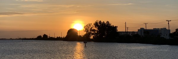 lakeside_23 Profile Banner