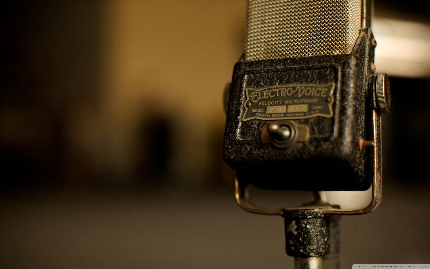 Floy Wintour banner