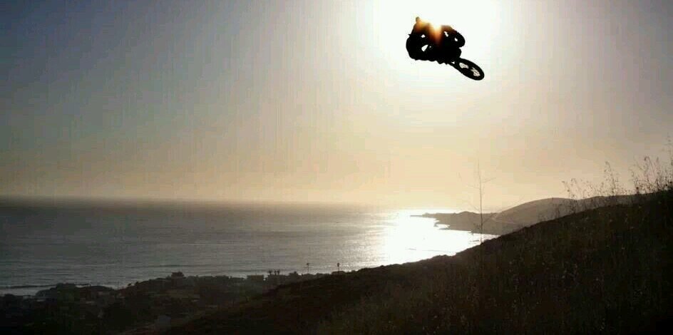 Devin banner