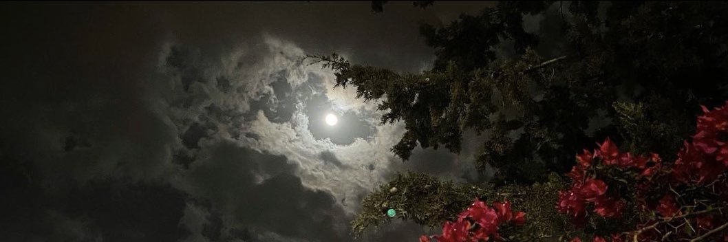retjda's profile banner image