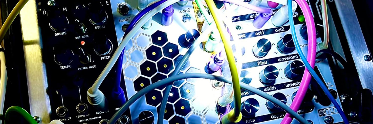 mesniu's profile banner image