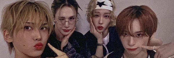 btsrosii Profile Banner