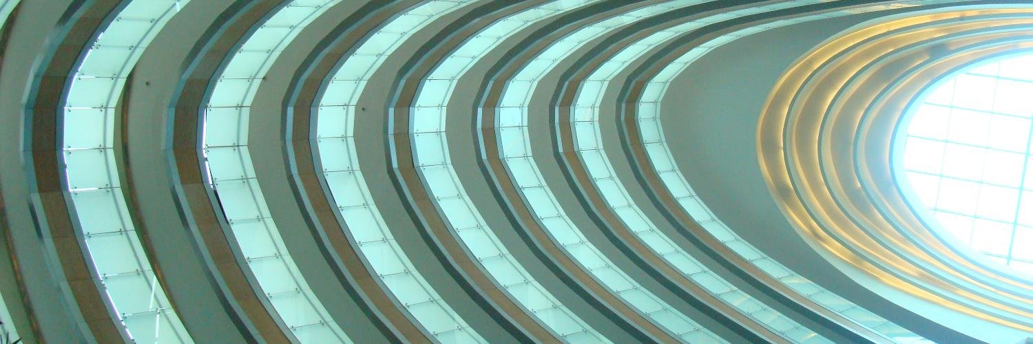 🄵🅁🄴🄴🄴🅉🄾 banner