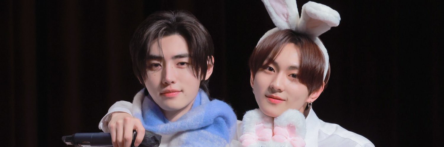 baekguyaz_'s profile banner image