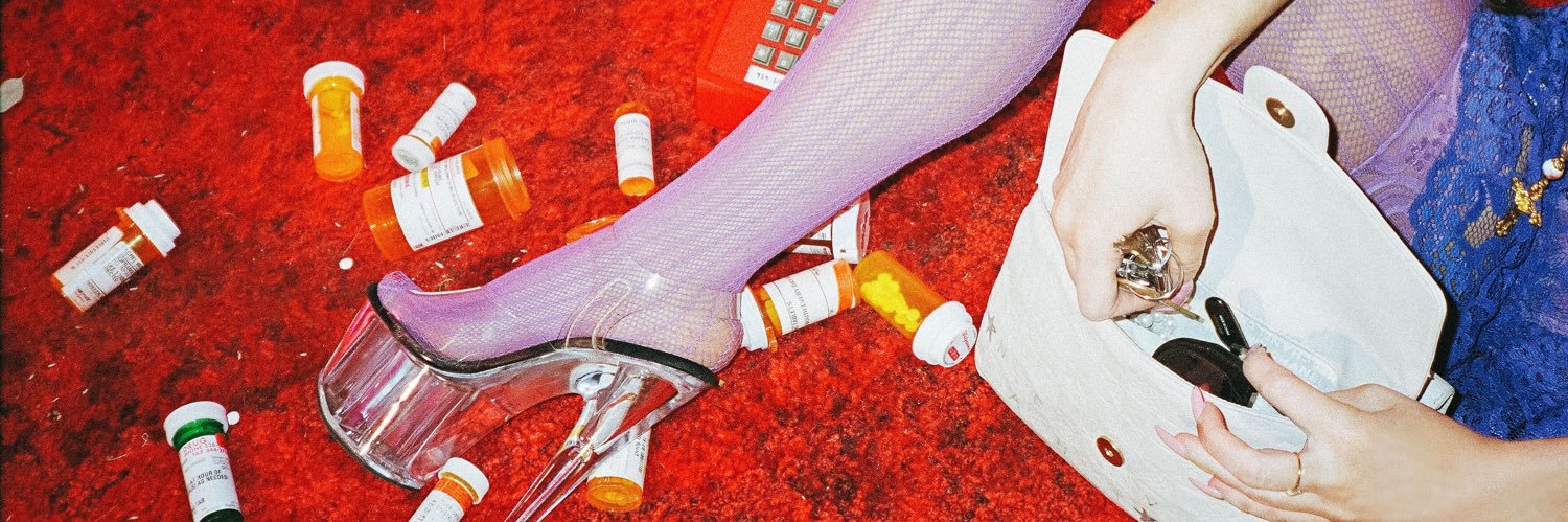 𝖗𝖆𝖈𝖍𝖊𝖑 𝖗𝖆𝖇𝖇𝖎𝖙 𝖜𝖍𝖎𝖙𝖊 🎡🎟 banner