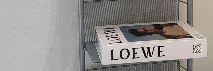 P banner