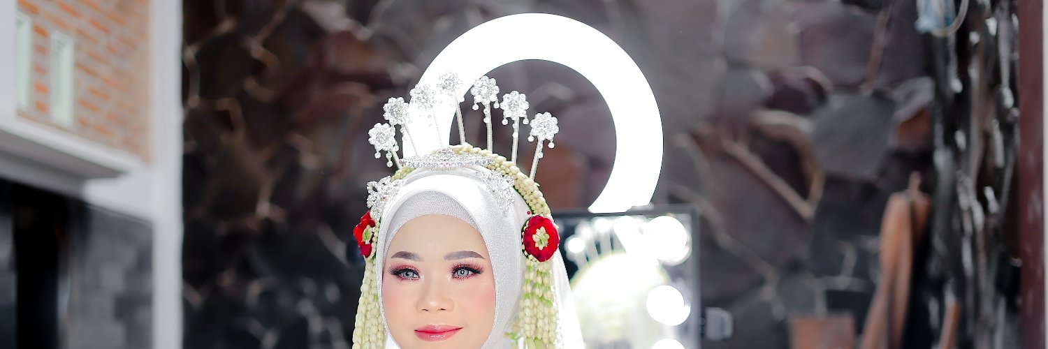 anyisatul's profile banner image