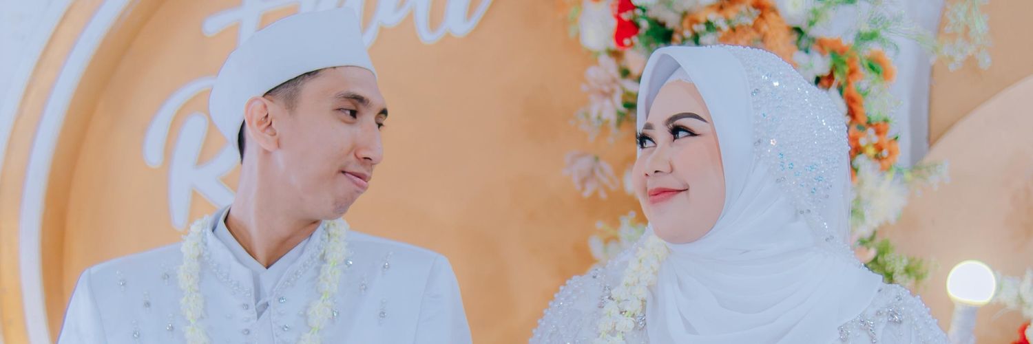 rianurhaliza's profile banner image