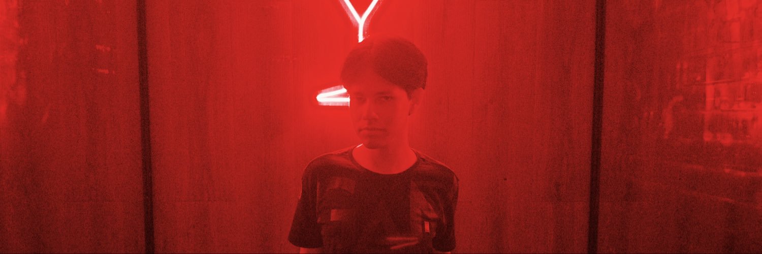 eynerzera's profile banner image