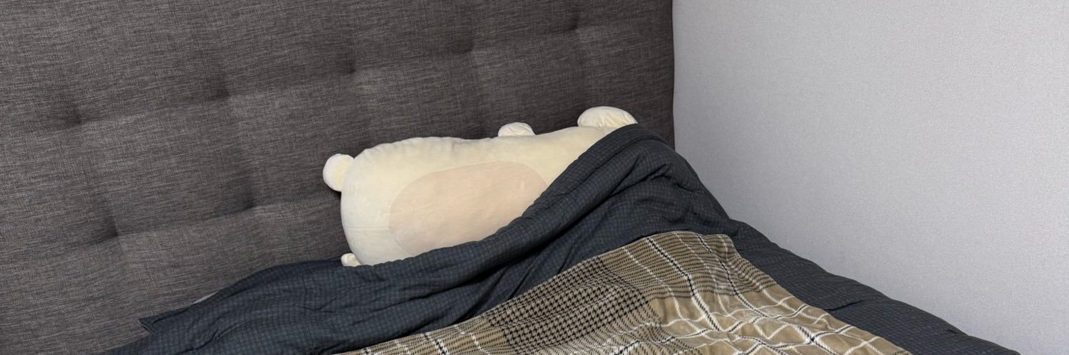 cozyunoo's profile banner image