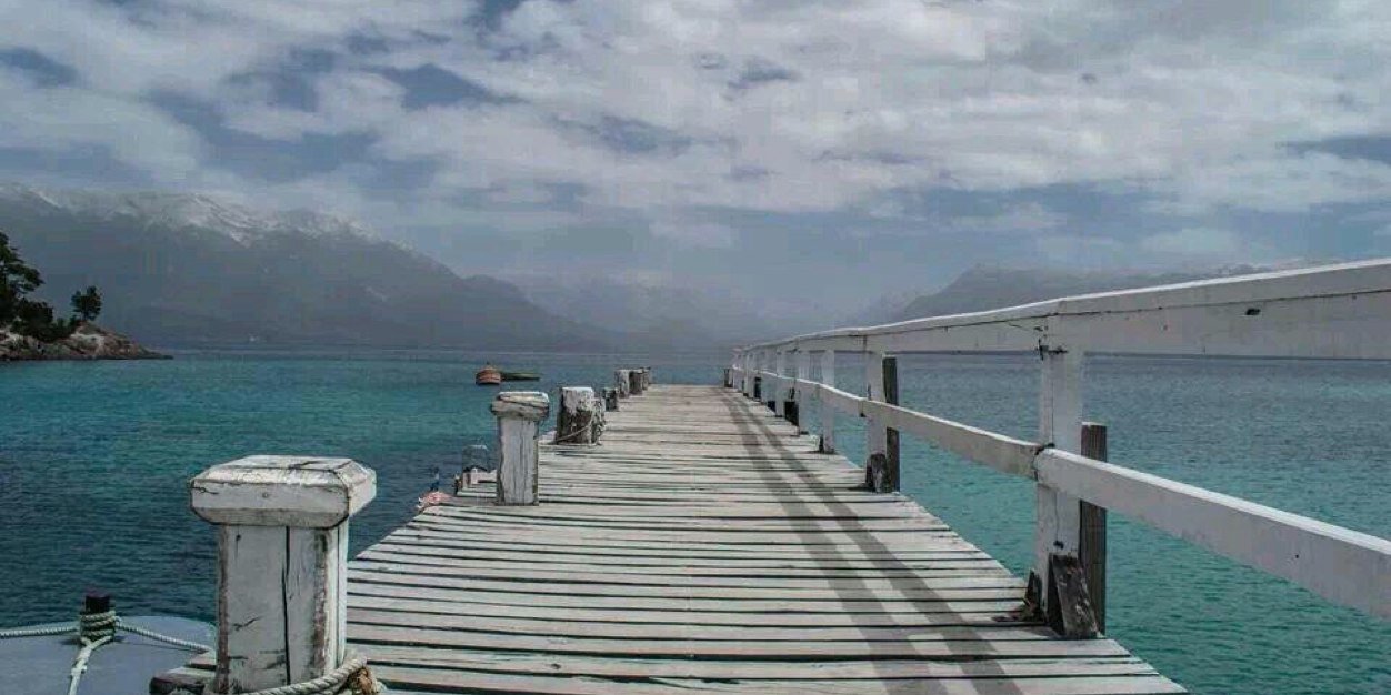 camialbares's profile banner image