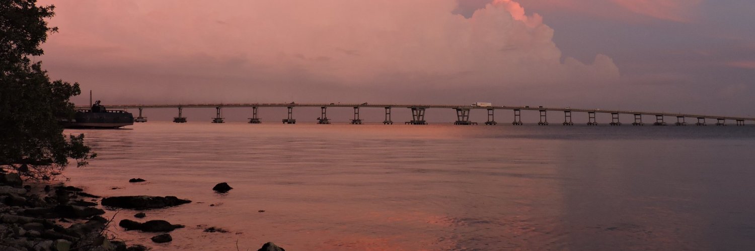 [UncleSams]TíoSamU.S banner