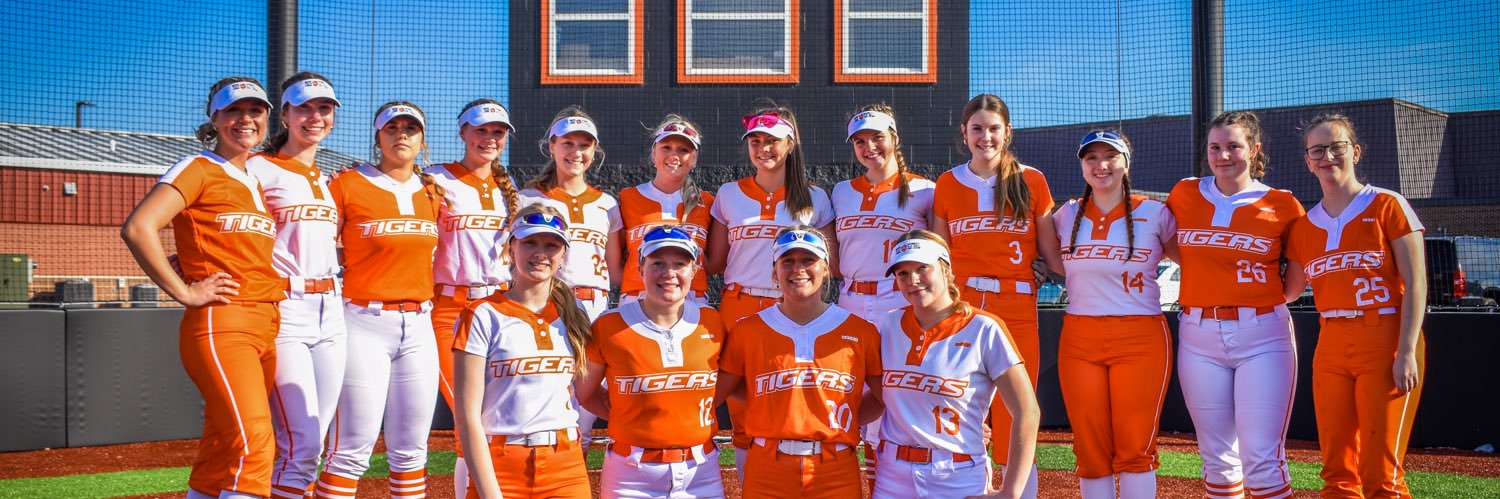 Lawrenceburg Tiger Softball banner