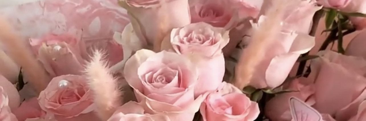 Vivienne_微微 • ᴗ • banner