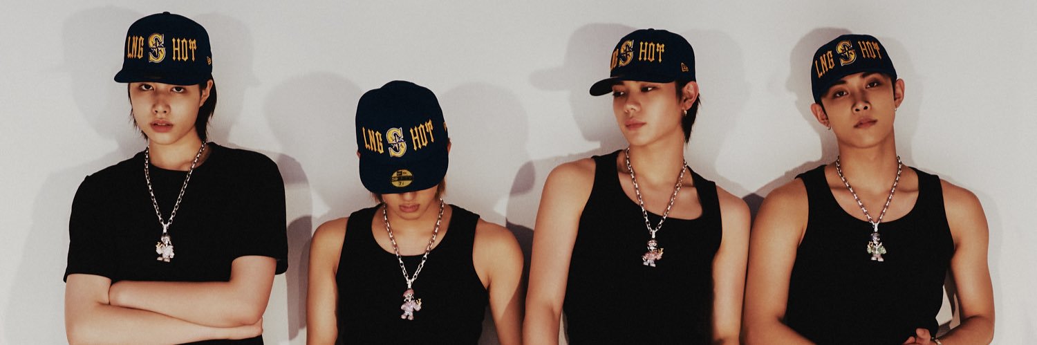 nia 🍅 || 4SHO era banner