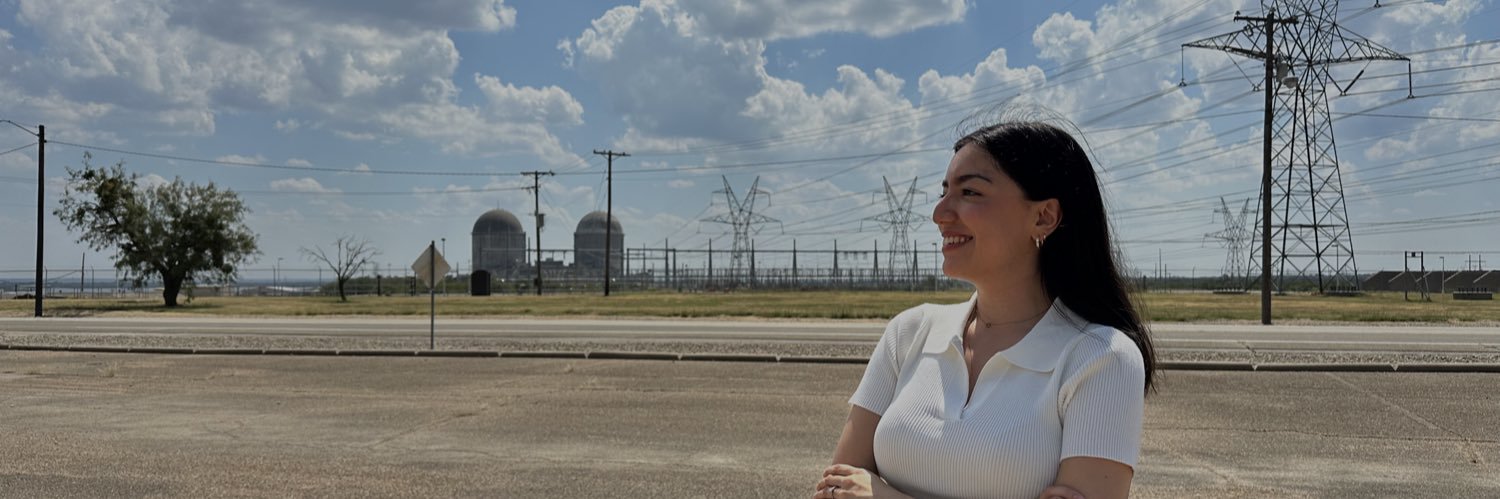 Nuclear Hazelnut 👷🏻‍♀️'s banner