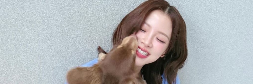 นอขอที่เเปลว่าน้ำเเข็ง🧊 banner