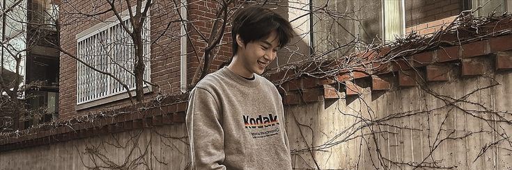 earthlogyy's profile banner image
