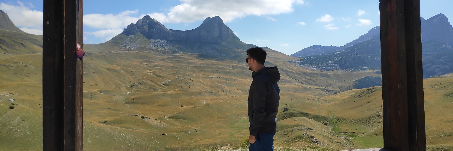 Tomasz Wiklowski banner