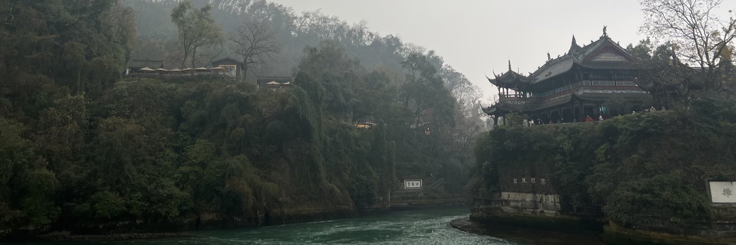 一颗神秘的卤蛋 banner