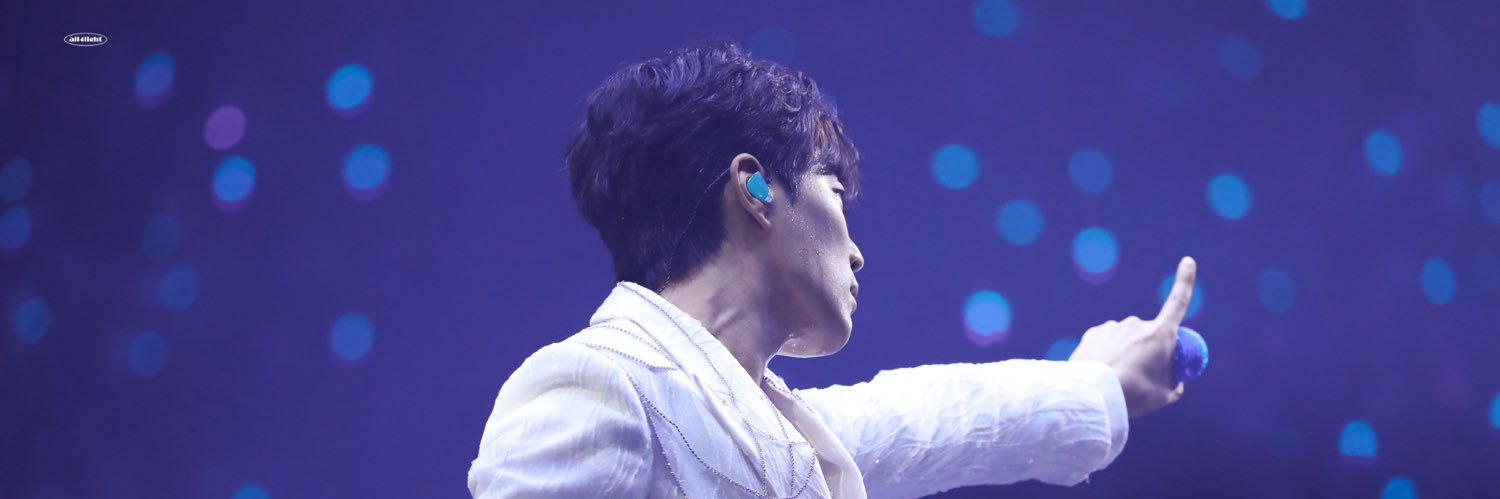 빛의 여행 banner