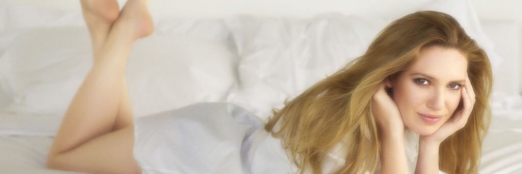 luna ~ anna torv thinker 💭 banner