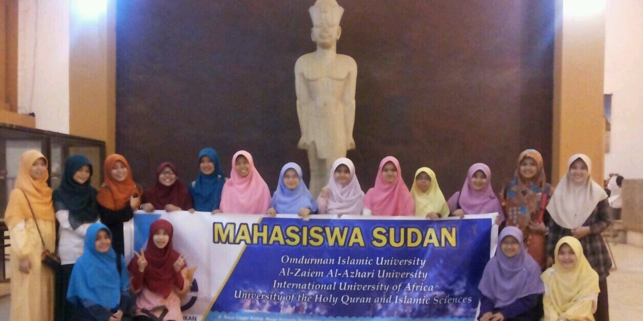 Nusaibah_Az's profile banner image